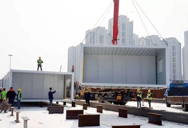 從雷神山、火神山醫(yī)院建設(shè)看未來(lái)醫(yī)用住人集裝箱房發(fā)展趨勢(shì)